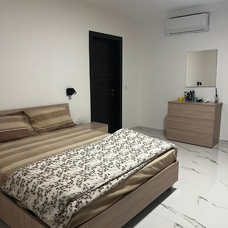 Luqa 3 Bedroom Penthouse T Εξωτερικό φωτογραφία