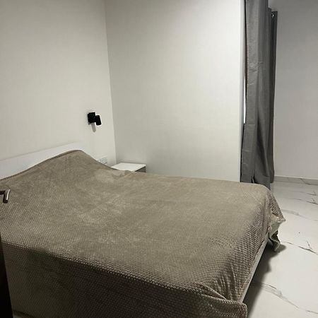 Luqa 3 Bedroom Penthouse T Εξωτερικό φωτογραφία