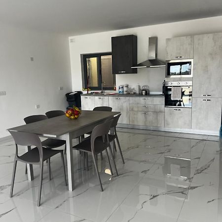 Luqa 3 Bedroom Penthouse T Εξωτερικό φωτογραφία